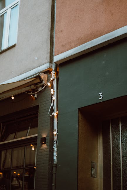 3 : img_1 - Stock Trading Interface